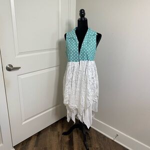 American Made Coquette Mixed-Media White Dots Sleeveless Medium Open Sage Vest